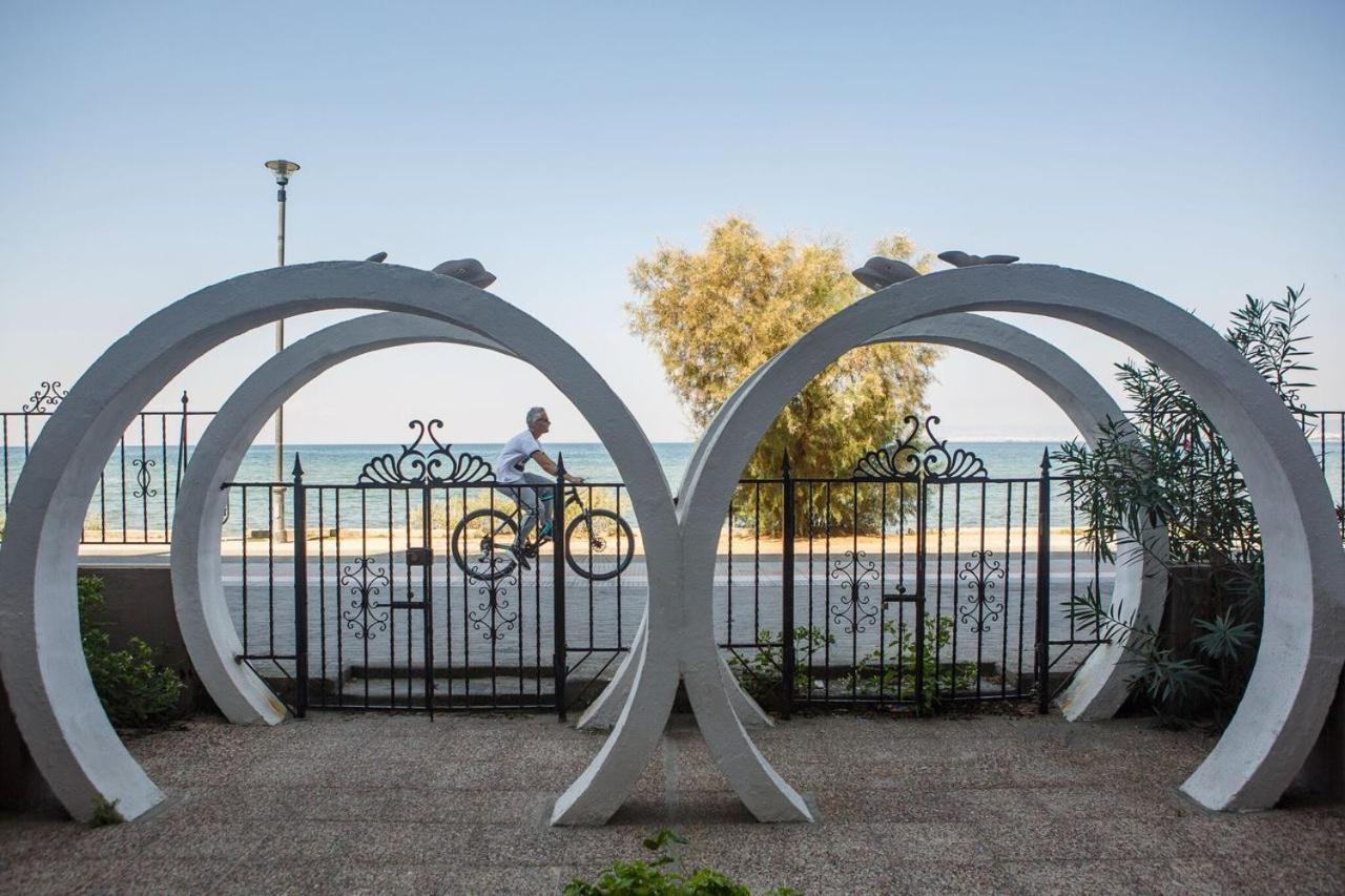 Metaxa Seafront Apartment Peraía المظهر الخارجي الصورة